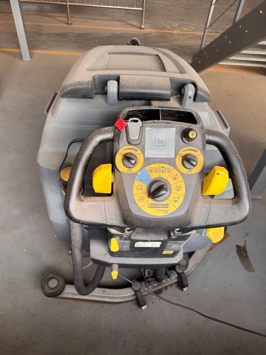 Kärcher professional B 120W