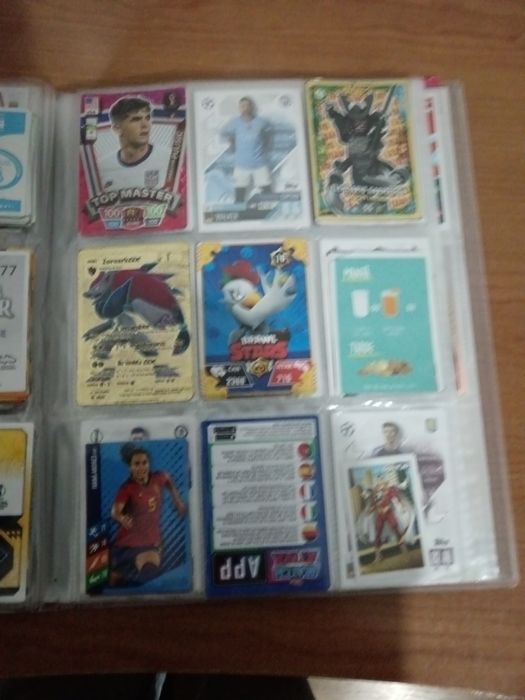 Vendo cromos de quase todos os tipos
