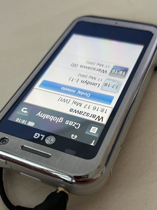 Smartfon LG KM900 Arena