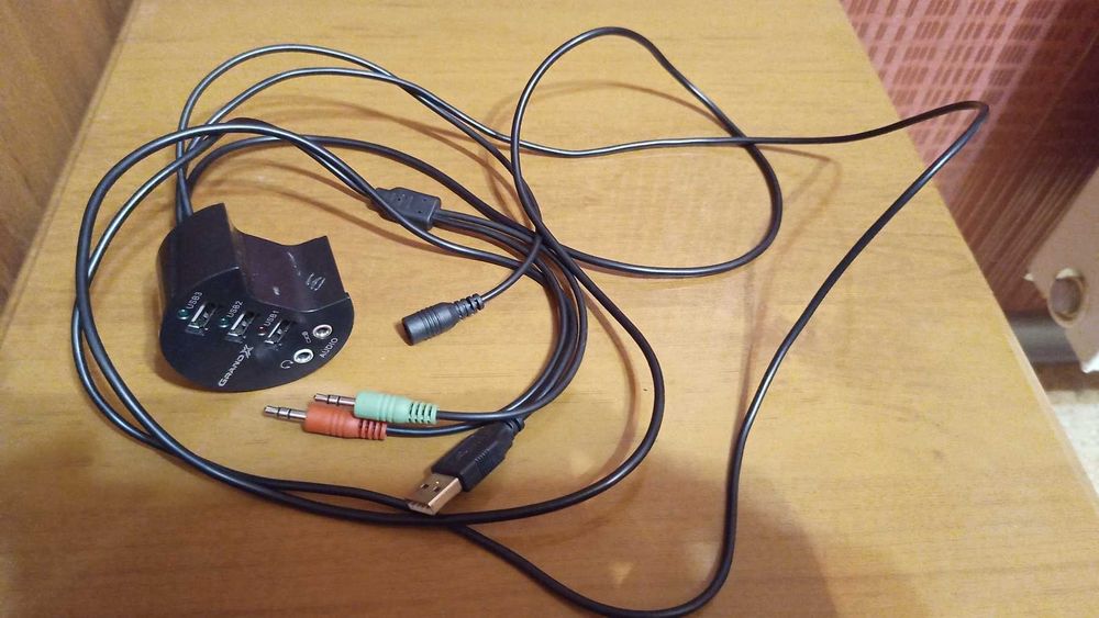 USB-хаб Grand-X Desk Active 60mm (DH-60XDC)