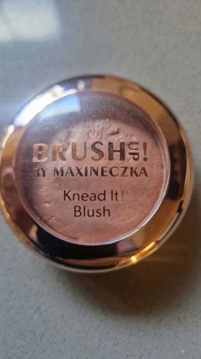 Brush UP! by Maxineczka róż 04