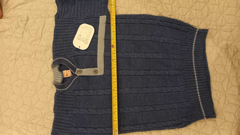 Кофта тепла на хлопчика  зріст 146 см. Гарна ціна!!