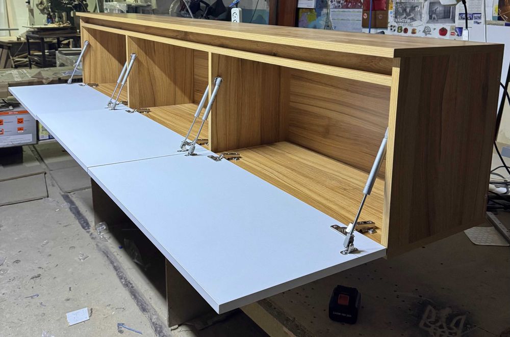 Тумба РТВ  під телевізор