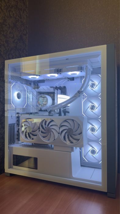 Ультра білий ігровий ПК преміум-класу | RTX 4080 | Ryzen 7 | DDR5