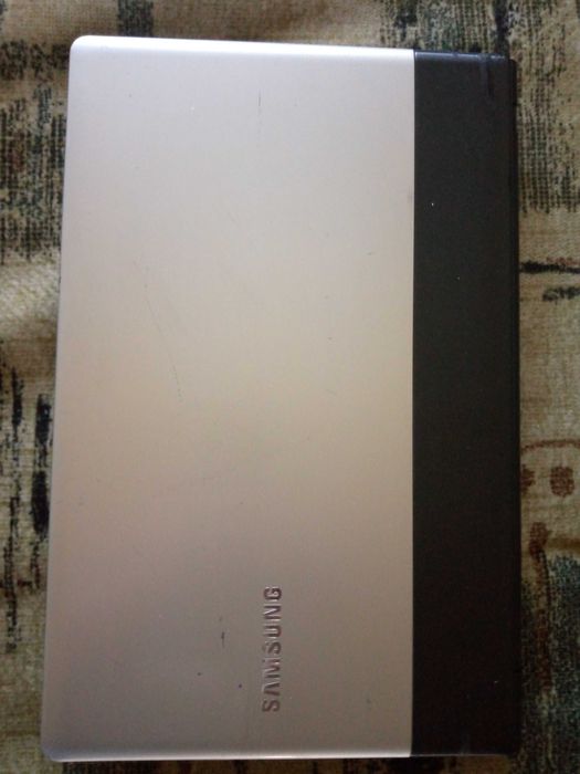 Ноутбук Samsung 300е робочий