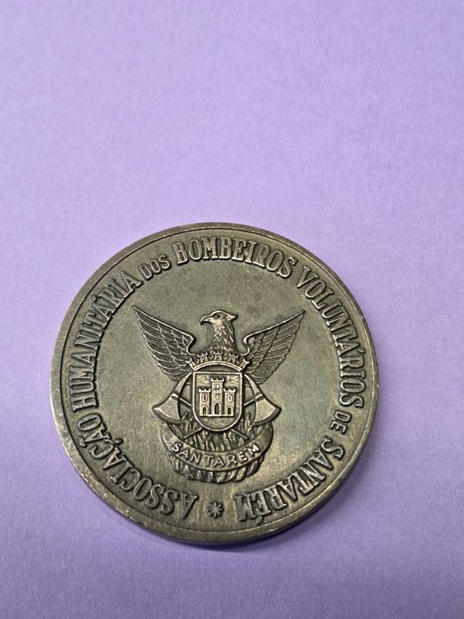 Vendo Medalha Dos Bombeiros