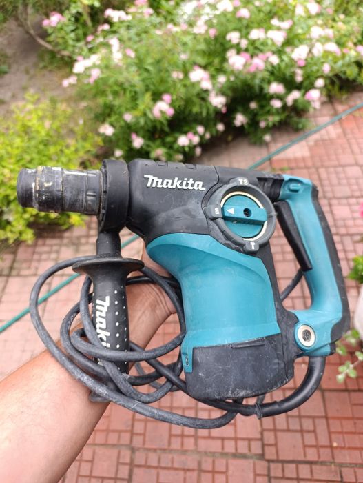 Makita. Młotowiertarka.