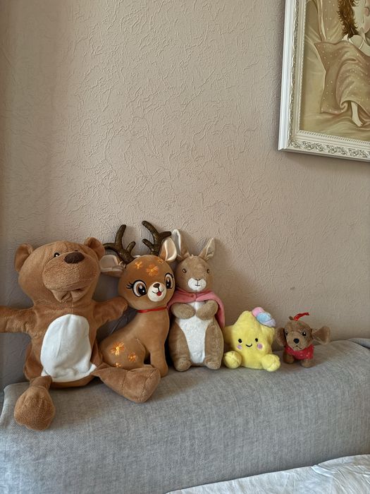 Мякі іграшки чудовий стан