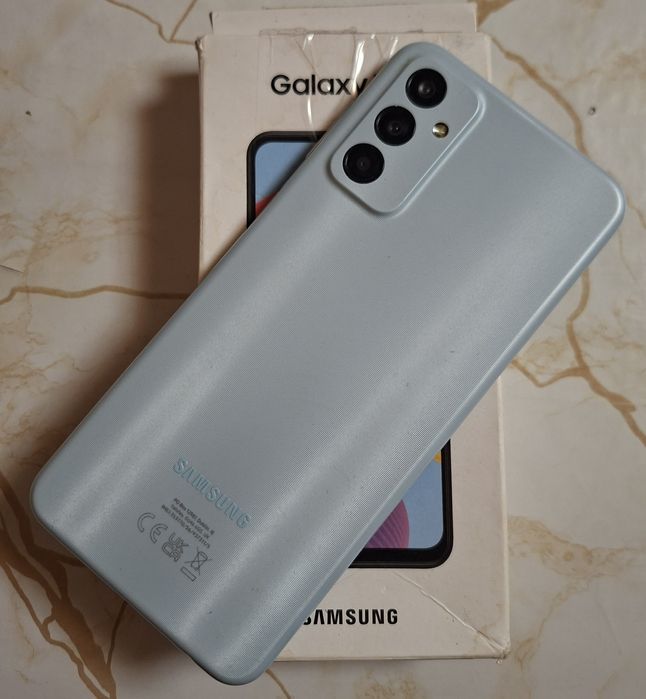 Телефон samsung m13