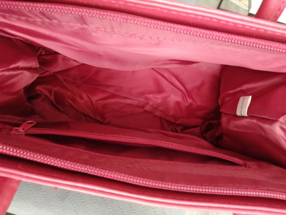 Czerwona torebka,ekologiczna skóra.