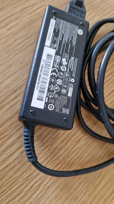carregador computador portatil HP 65W