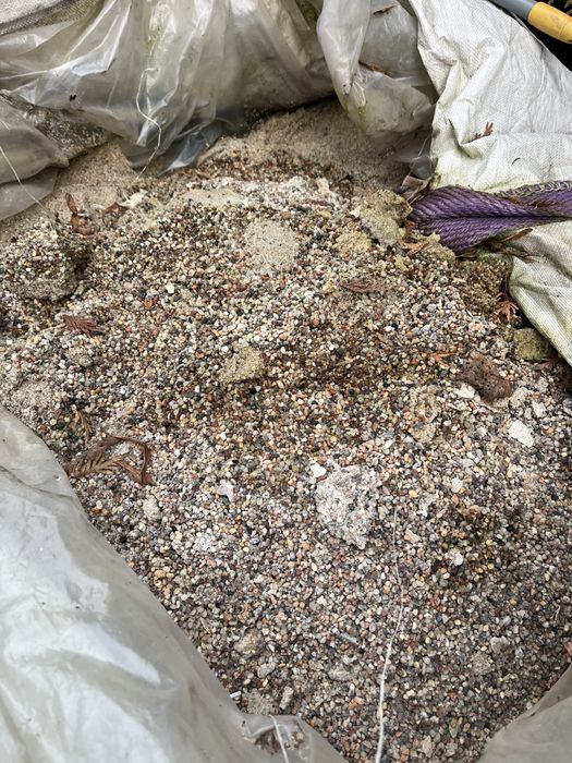 Żwir z filtra basenu