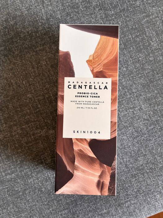 Skin1004 Madagascar Centella Probio-Cica Essence Toner 210ml