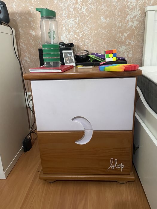 Mesa de cabeceira