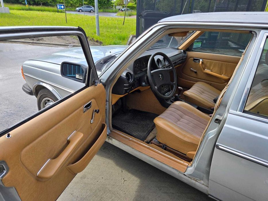 Mercedes W123  200 D rocznik 1981