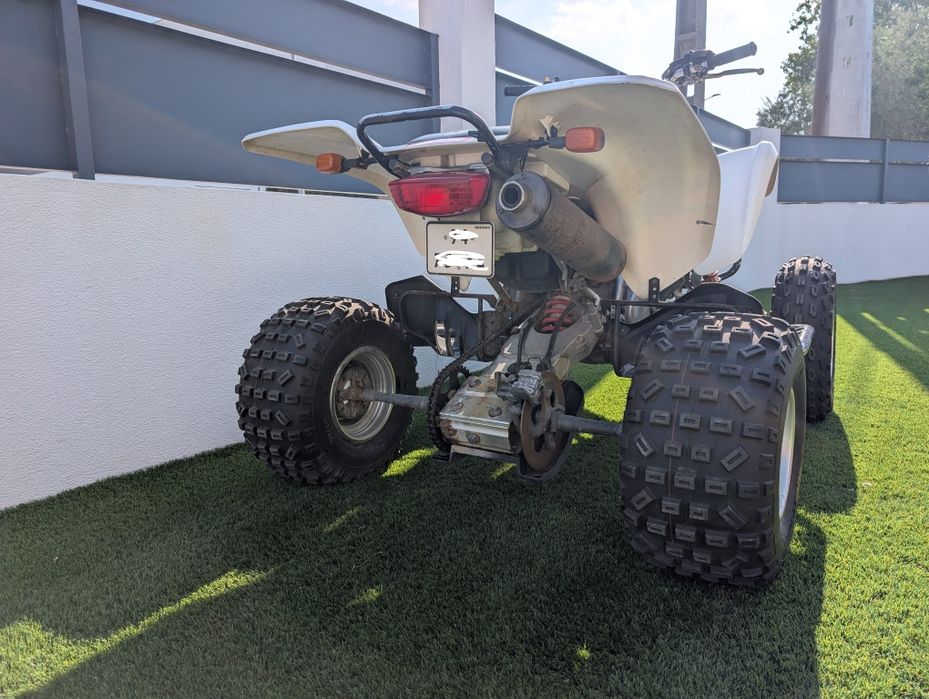 Suzuki LTZ400 ano 2004