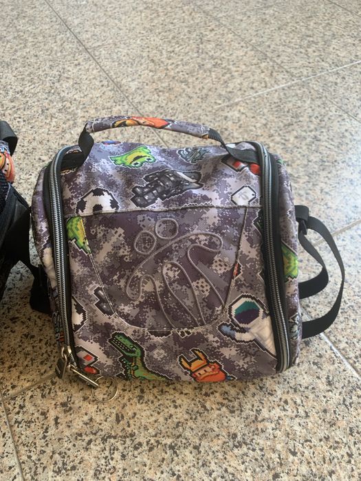 Mochila e lancheira totto