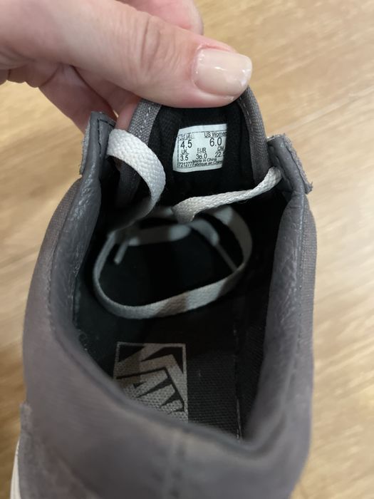 Продам макасіни Vans