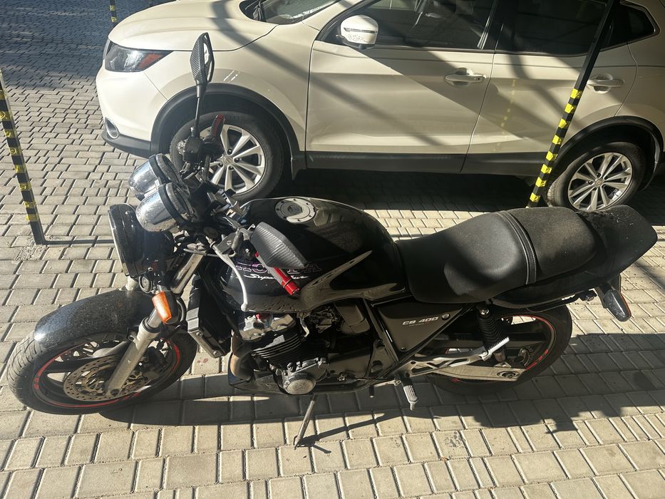 Продам или обменяю Honda cb 400 sf version R 2000 года