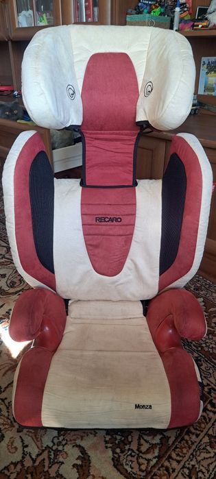 Автокрісло recaro