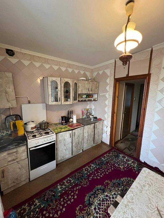(3) Продам 3-кімнатну квартиру на Вишеньці пр-т Космонавтів 4698