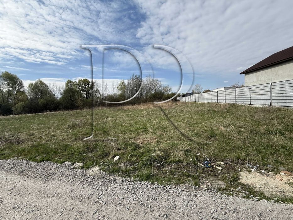 Продаж ділянки 17 соток / Погреби/ Зазимя Пухівка