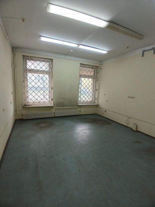 Офіс 300м2, до метро 5 хвилин