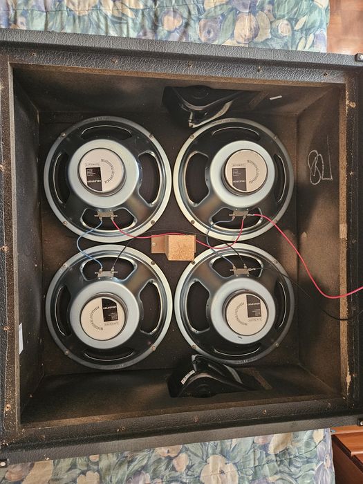 Marshall 4x12 AVT412 (UK)(2004)