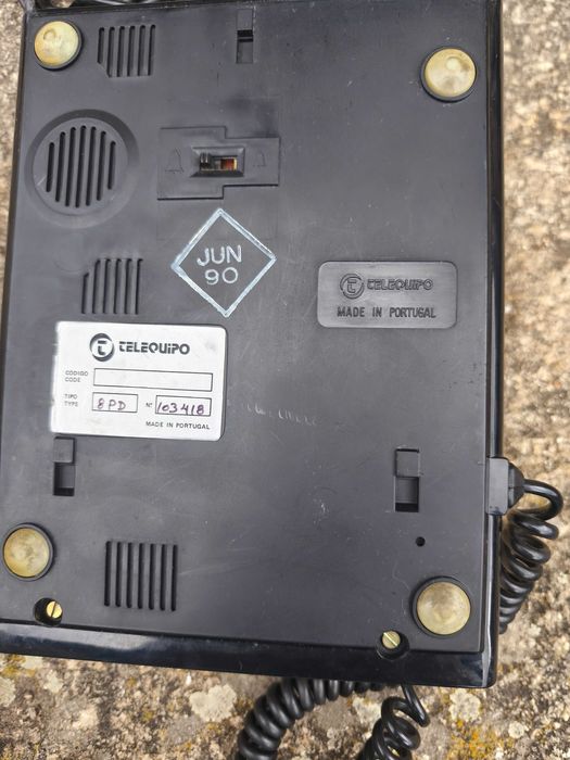 Telefone antigo made in portugal