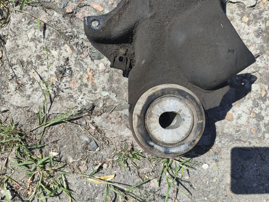 Подрамник Ауди А6С5 2.5 тди МКПП