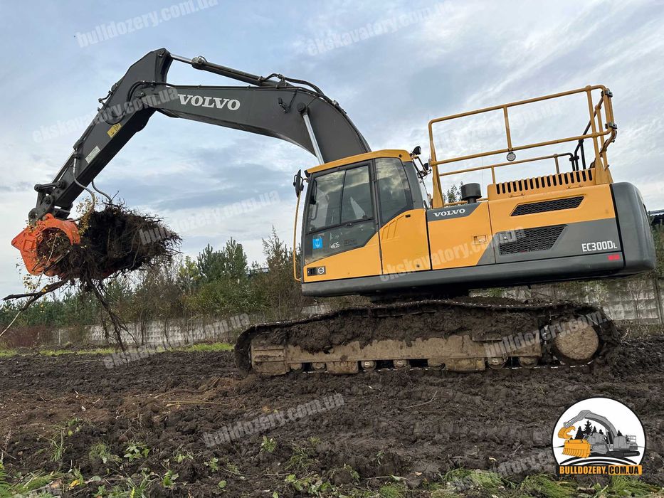 Викорчовувач пнів та дерев.Розліснення полів.Очищення траншей від пнів
