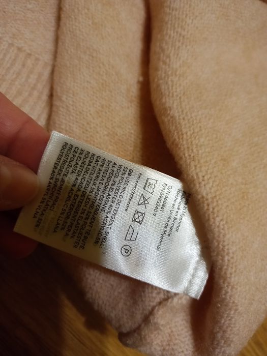 Sweter H&M z wełną 38