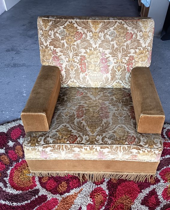 Sofá antigo 1 lugar