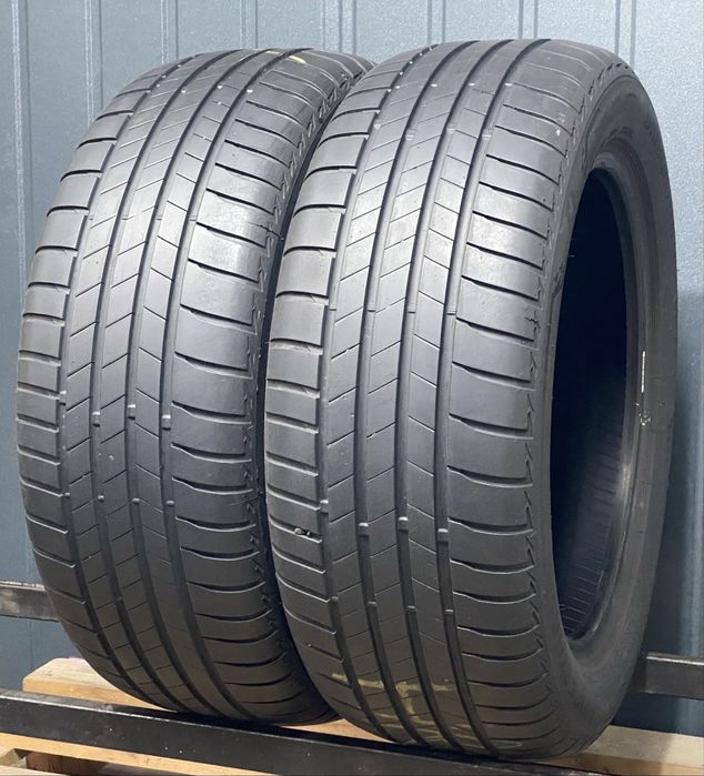 Шини ЛІТО 215/55 R17 Bridgestone Turanza T005 (2020)