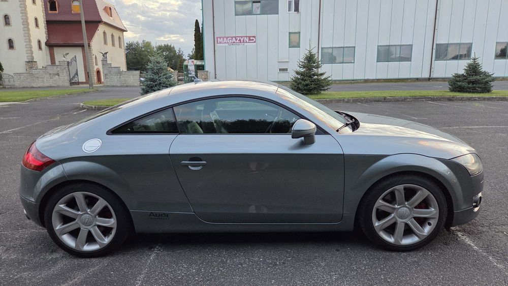 Audi TT Coupé