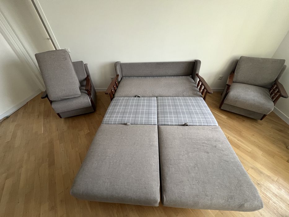 Диван і два мʼяких крісла