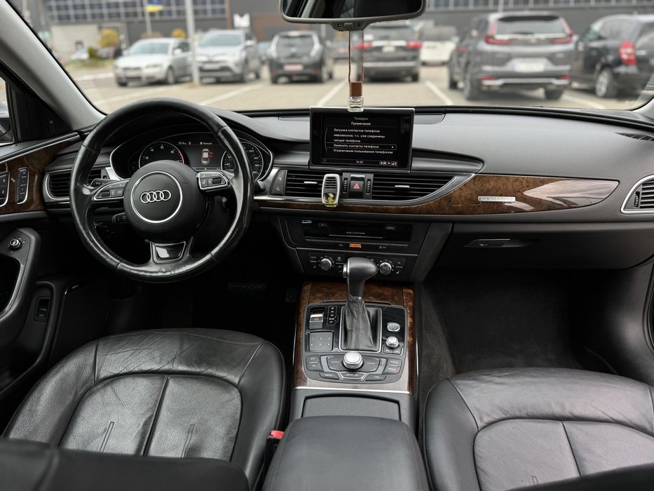 AUDI A6C7  2013 року