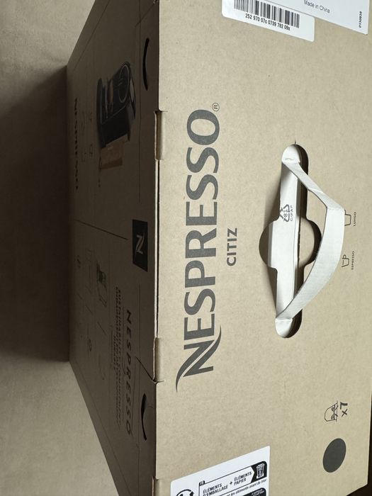 Máquina Café DELONGHI Nespresso Citiz Preto