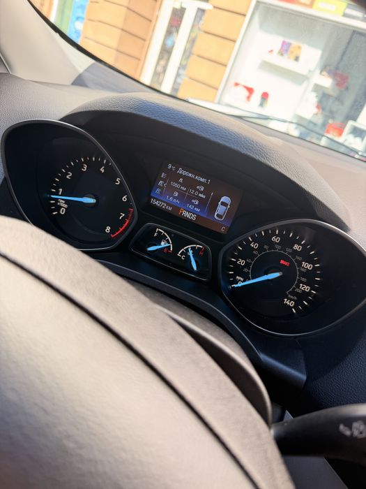 Продам машину ford escape 2017