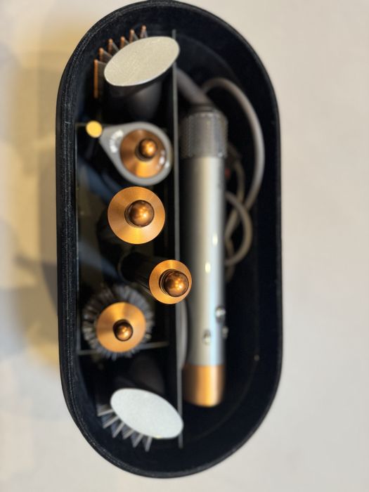 Dyson стайлер Airwrap