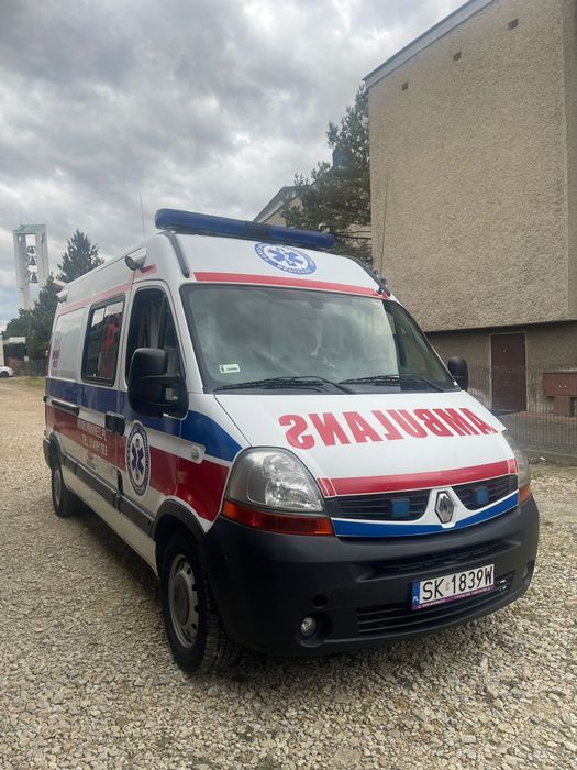 Karetka, specjalny ambulans, renault master 2,5 2010