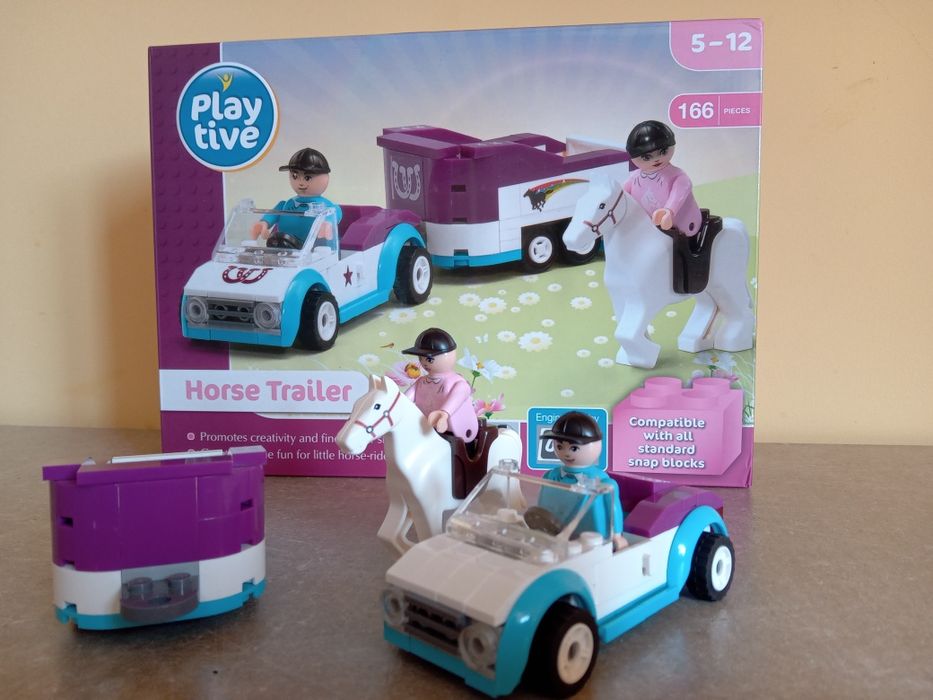 Zestaw klocków przyczepa z koniem playtime