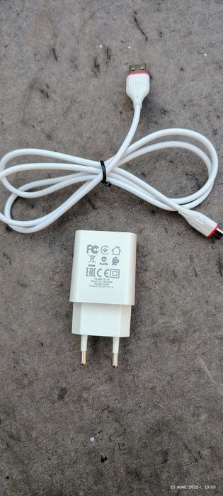 Сетевое зарядное устройство Tornado