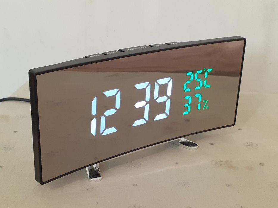 Абсолютно НОВЫЕ Настольные Электронные Часы
