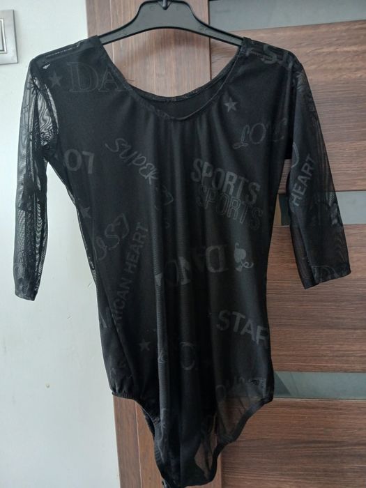 Spodniczka i body treningowe