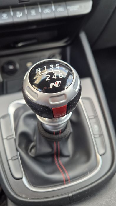 Hyundai Kauai (Kona) 1.0 T-GDi N-Line (2023) – Nacional – Garantia Hyundai 2030
