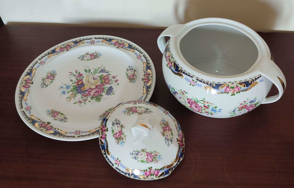 Prato e Terrina Vizavi de Porcelana