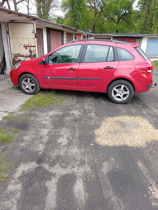 Zadbany Krajowy Serwisowany RENAULT Clio III Grandtour 2011 r 1.2 75 kM