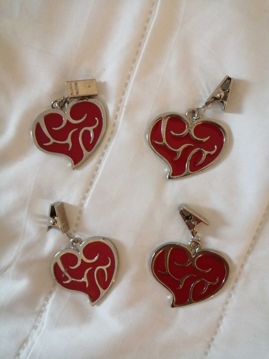 "Molas" decorativas para toalha de mesa