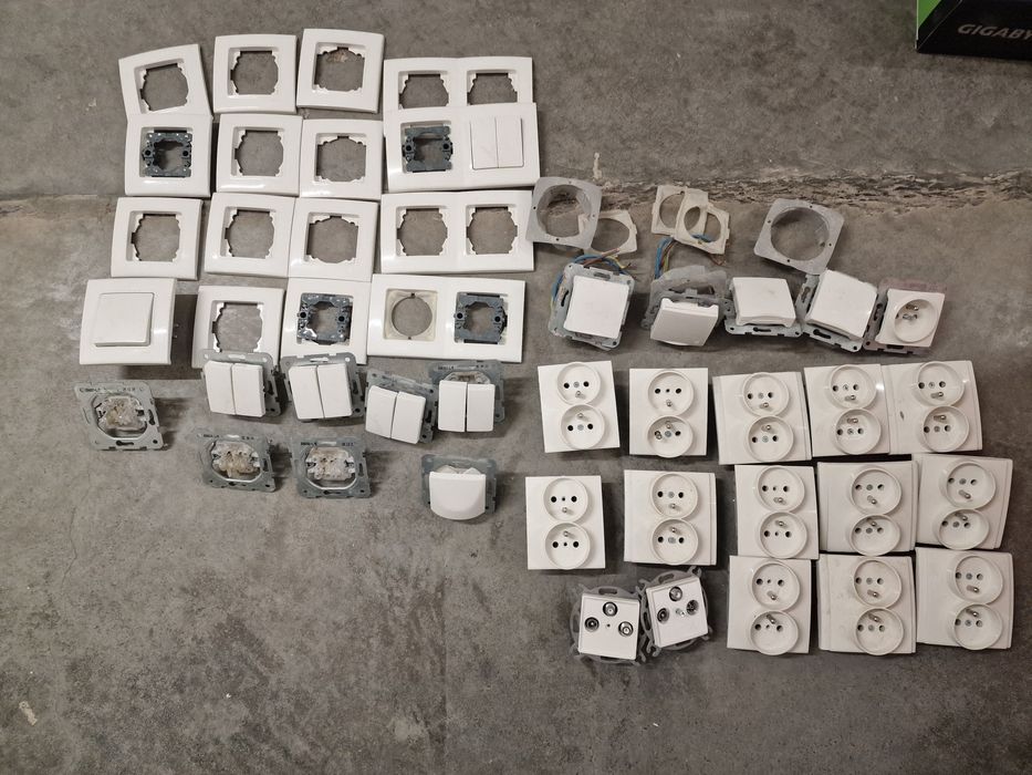 Gniazdka, włączniki Viko